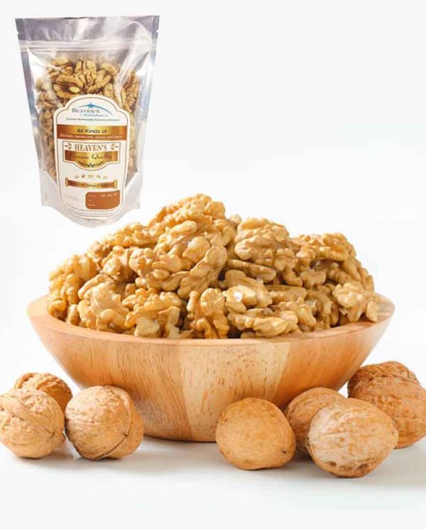 Premium Kashmiri Walnuts (Akhrot Giri)